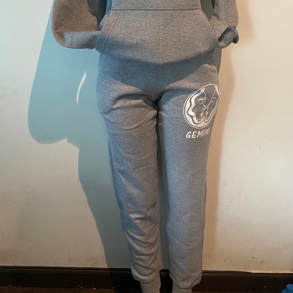 Women Gemini Zodiac Sign Black Hoodie & Pants Set - Picture 6 of 6